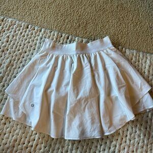 Lululemon white court rival skirt size 8